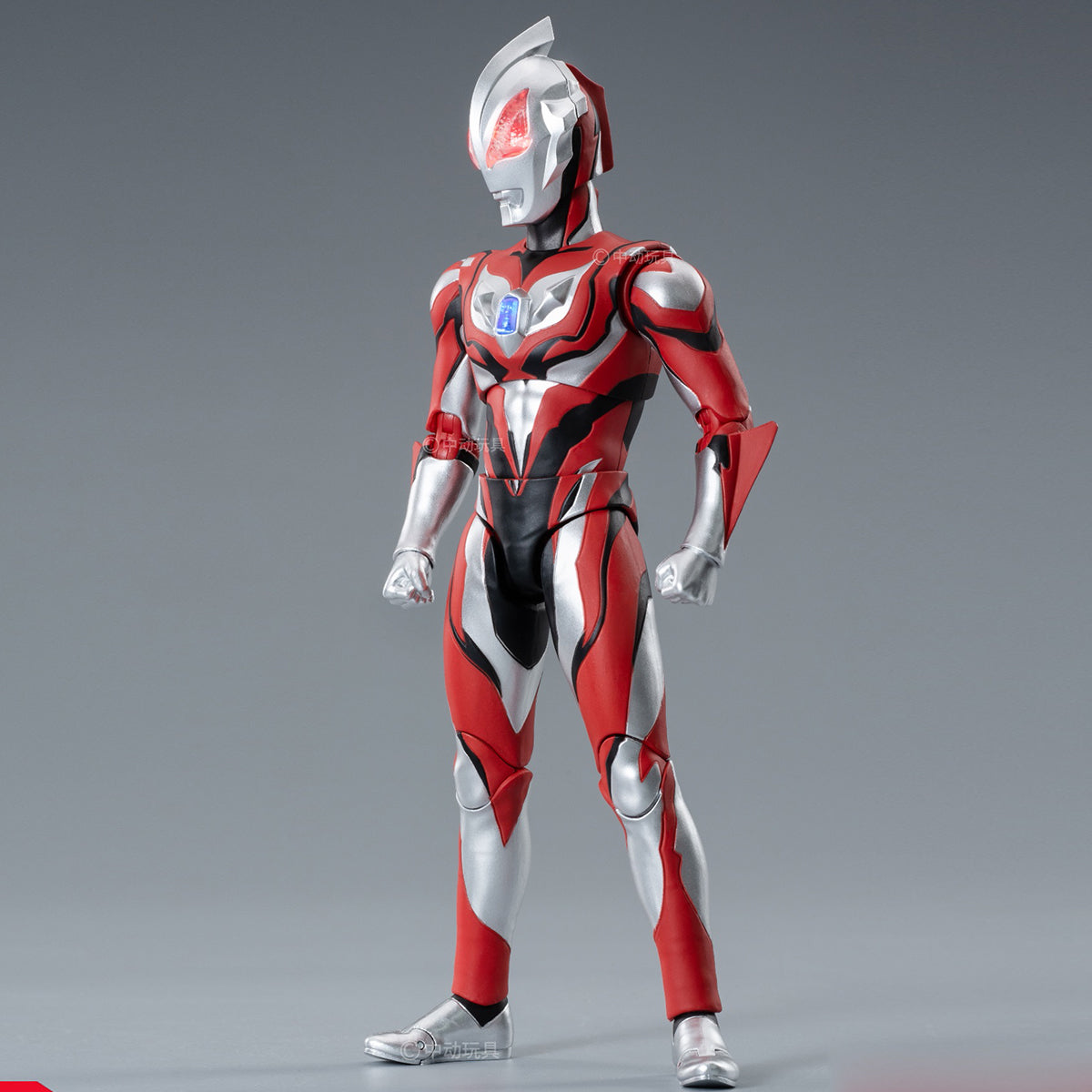 ウルトラマン 1/10 – HIPLAY