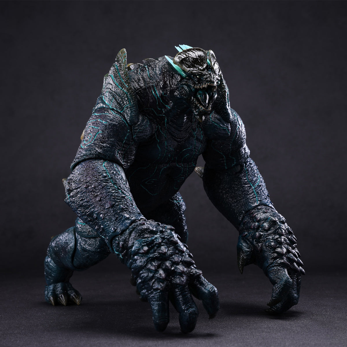 HiPlay 霊感の魂 パシフィック・リム レザーバック 可動フィギュア 塗装済み 完成品 モンスター