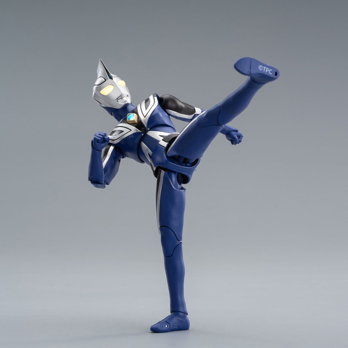 ウルトラマン 1/10 – HIPLAY