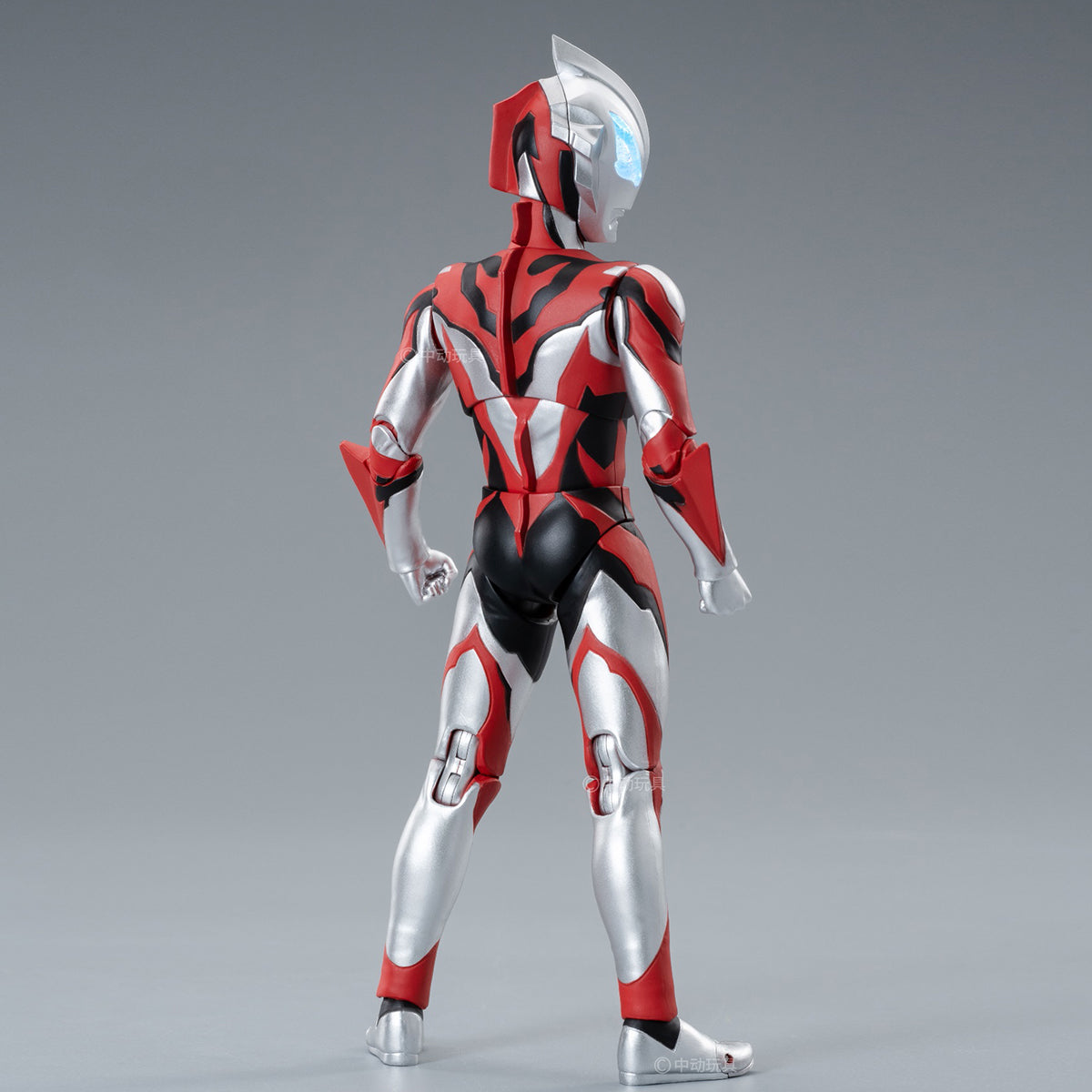 ウルトラマン 1/10 – HIPLAY